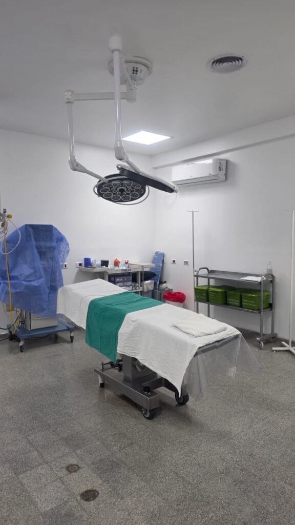 Refacción integral de quirófanos en el Hospital Dr. Arturo Oñativia, Salta